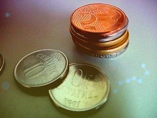 全国首个全智能全天候半导体全球分拨中心在上海浦东运营