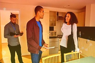 券商对明年上半年玻璃需求保持乐观看好金晶科技等龙头企业